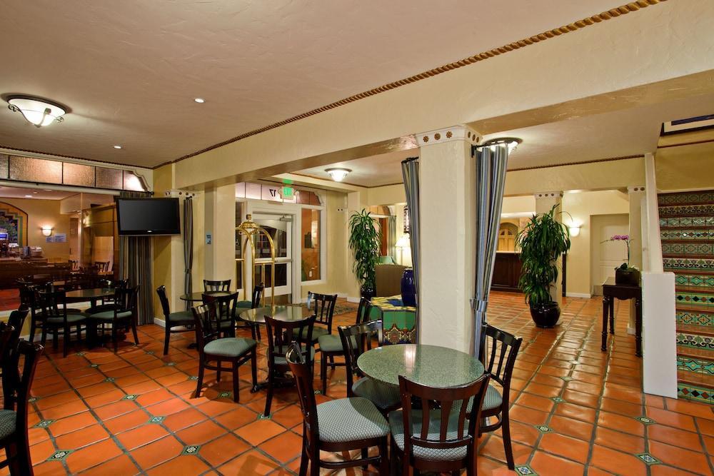 Hotel Virginia Santa Barbara, Tapestry Collection By Hilton Exteriér fotografie
