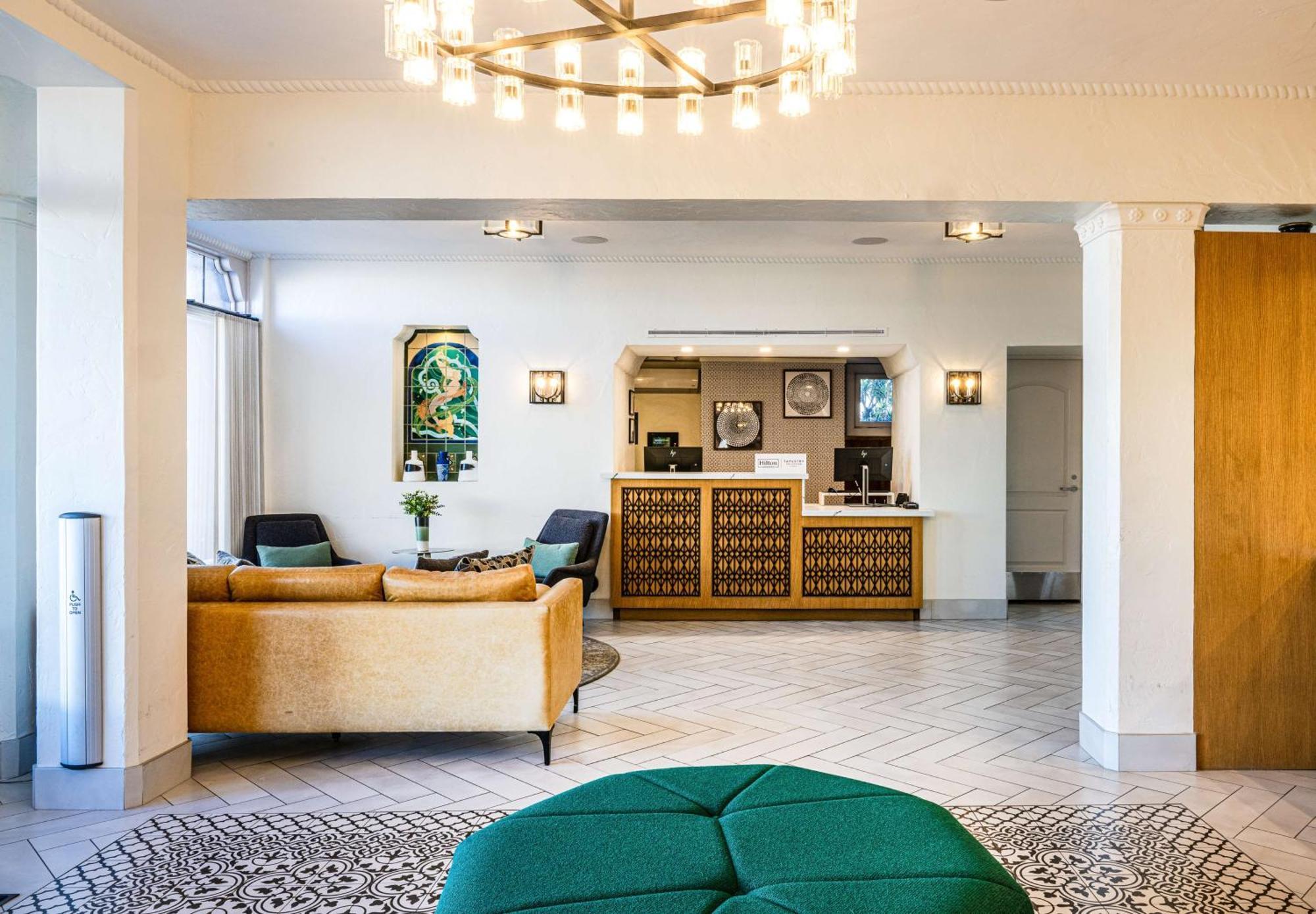 Hotel Virginia Santa Barbara, Tapestry Collection By Hilton Exteriér fotografie